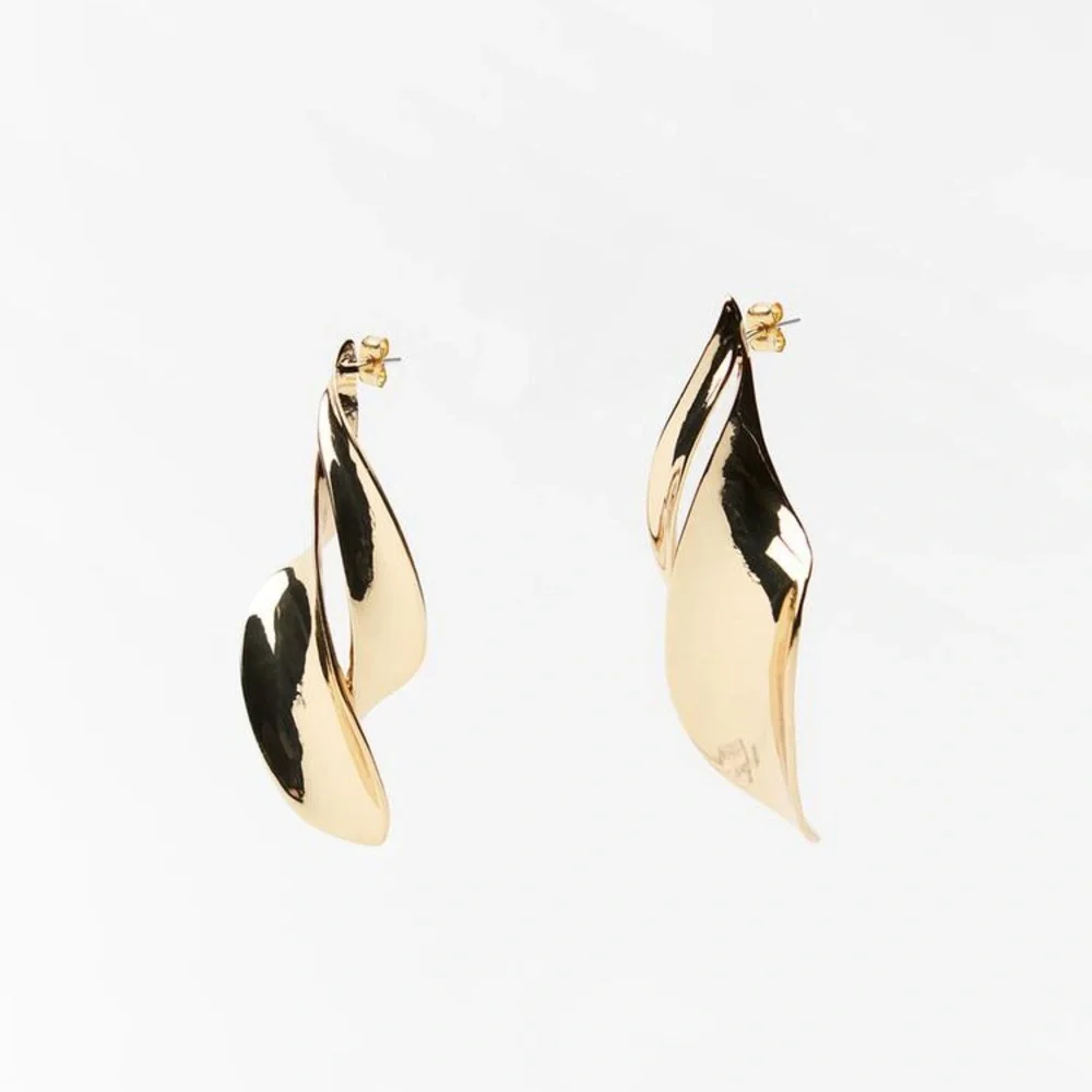 Zara nwt twisted